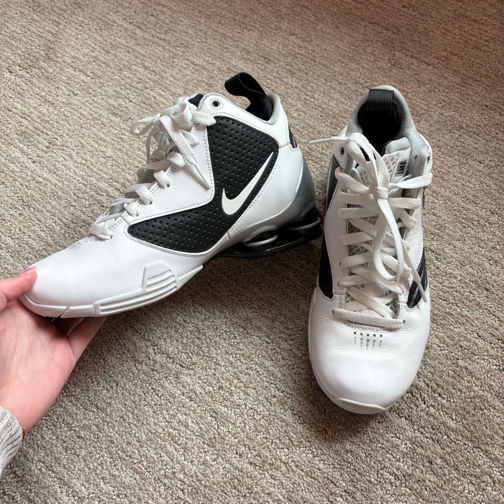 Nike Shox BB Pro Women’s Basketball Shoes - Size 7